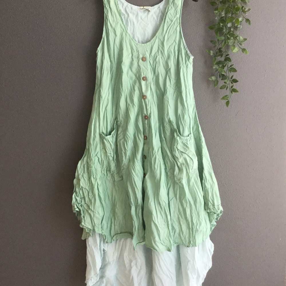 Cotton dress in light green
